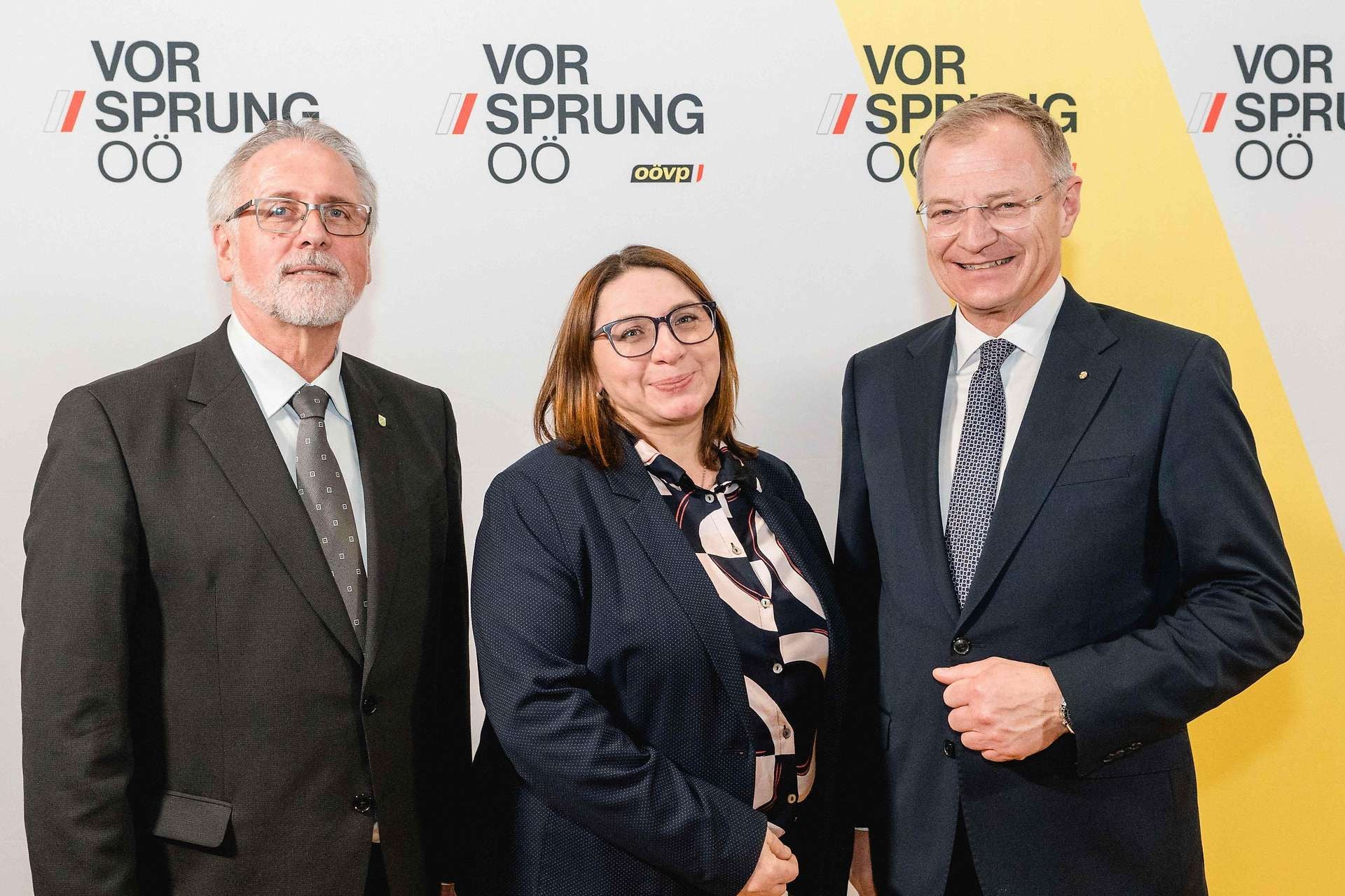 LH Stelzer gratuliert.