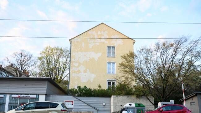 Mehrere Wochen lag die Leiche in einer Wohnung in diesem Haus.