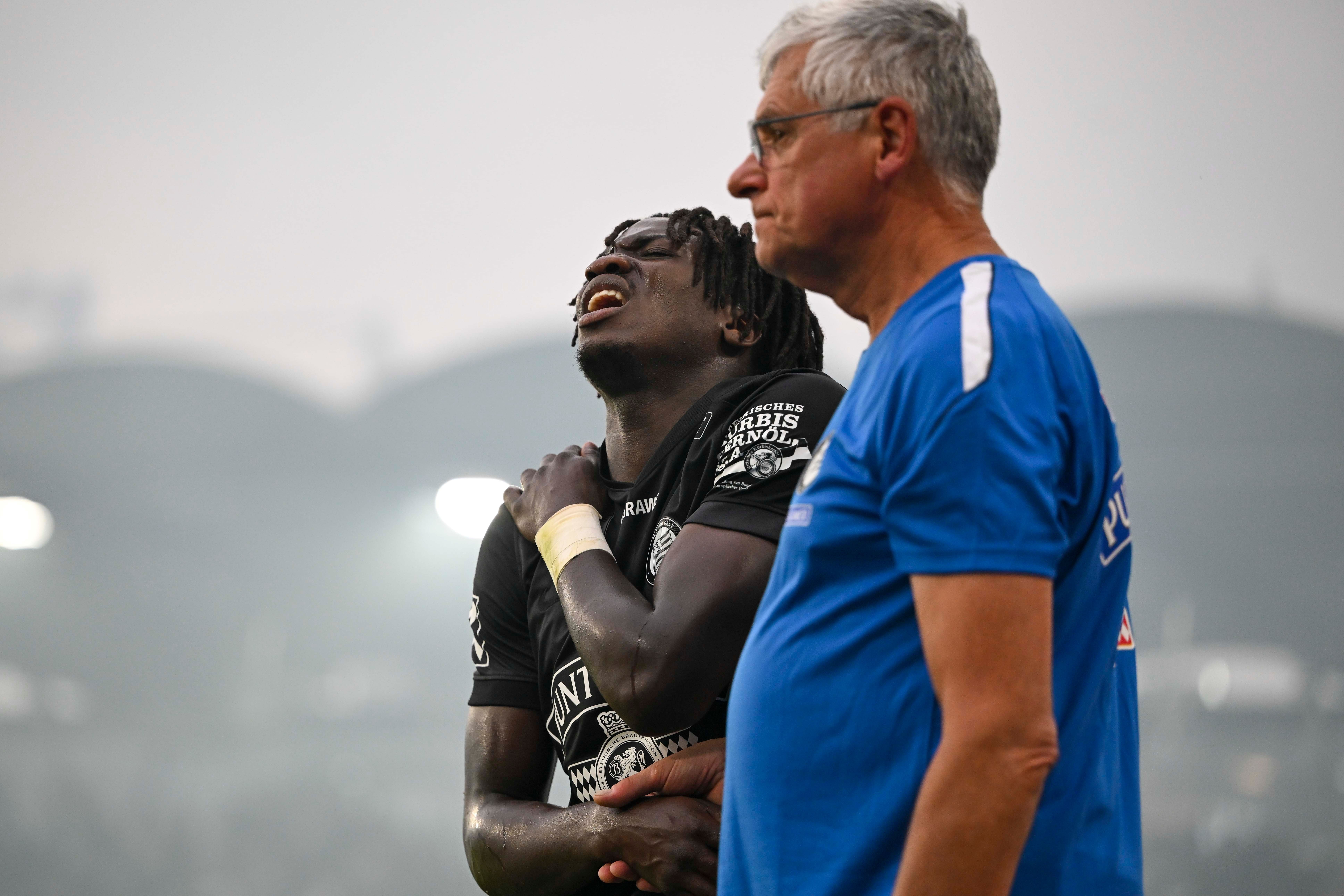 GRAZ,AUSTRIA,13.SEP.26 - SOCCER - ADMIRAL Bundesliga, SK Sturm Graz vs Linzer ASK. Image shows the injury of Seedy Jatta (Sturm). Photo: GEPA pictures/ Avni Retkoceri