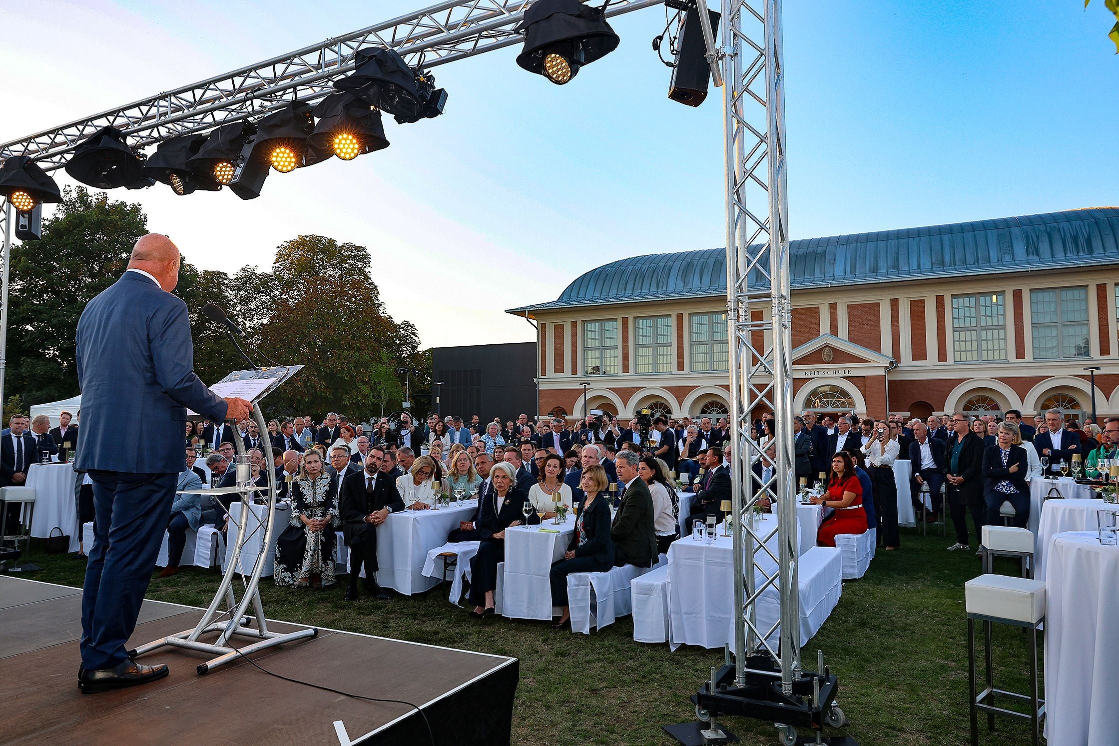 Bundeskanzler Christian Stocker bei seiner Rede beim Tag der NÖ Industrie.
