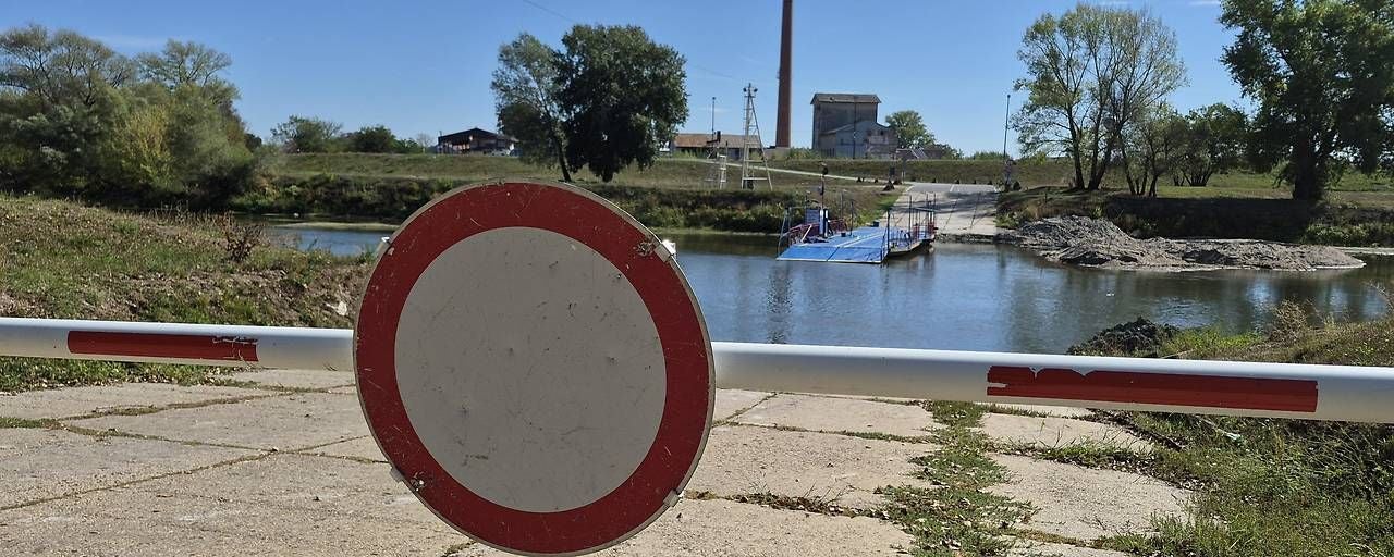 Endloses Tauziehen um Brückenstandort über March.