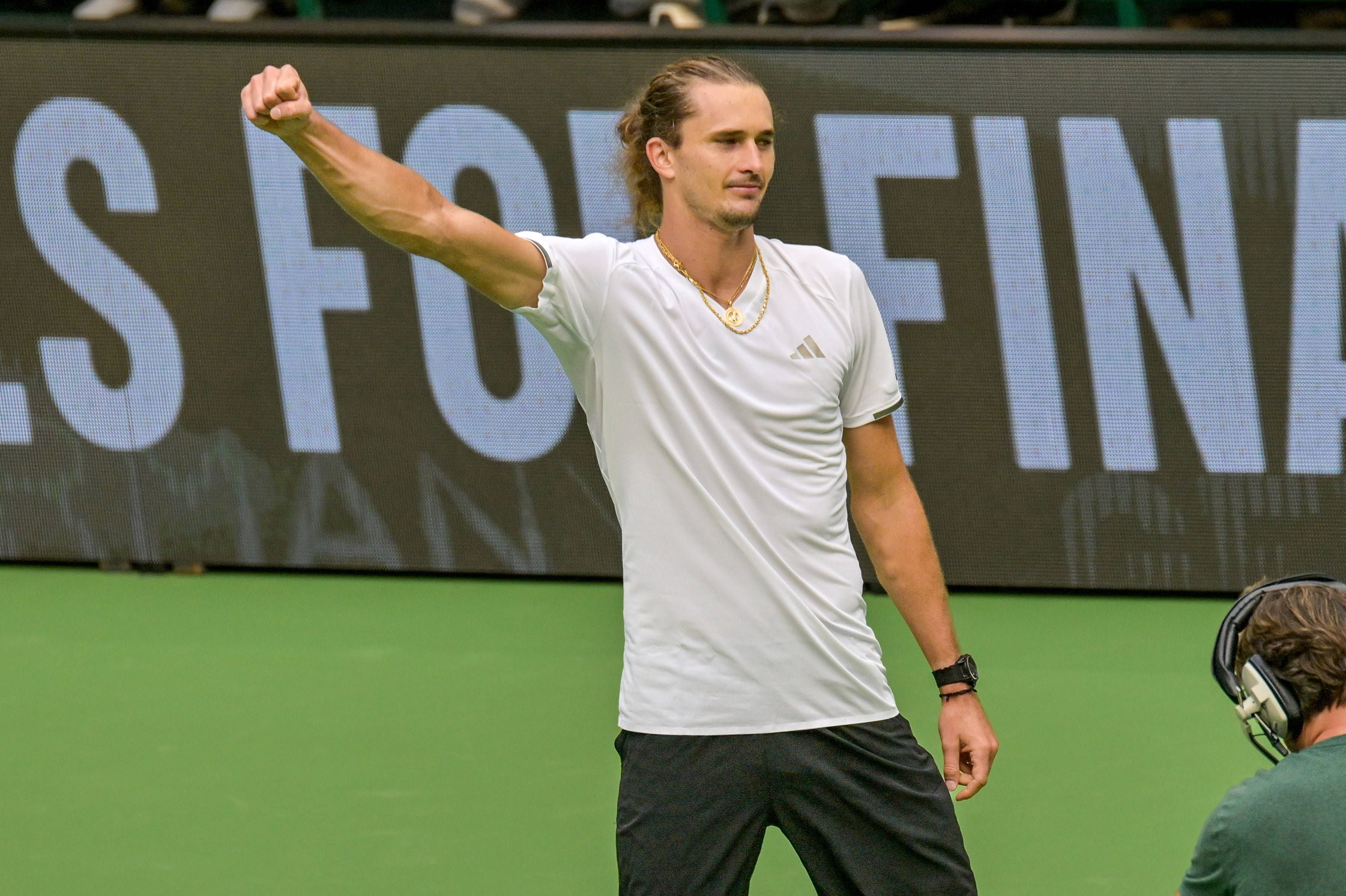 Alexander Zverev GER ballt die Faust zum Sieg 20.09.2026 Tennis Davis Cup Qualifiers 2. Runde Deutschland vs Kroatien , heristo-arena, Halle Westfalen, NRW Germany *** Alexander Zverev GER pumps his fist in celebration of his victory, September 20, 2026 Tennis Davis Cup Qualifiers, 2nd Round Germany vs. Croatia, Heristo Arena, Halle Westfalen, North Rhine-Westphalia, Germany Copyright: xpepphotox/xHorstxMauelshagenx pep00321, pep_20260920_hm