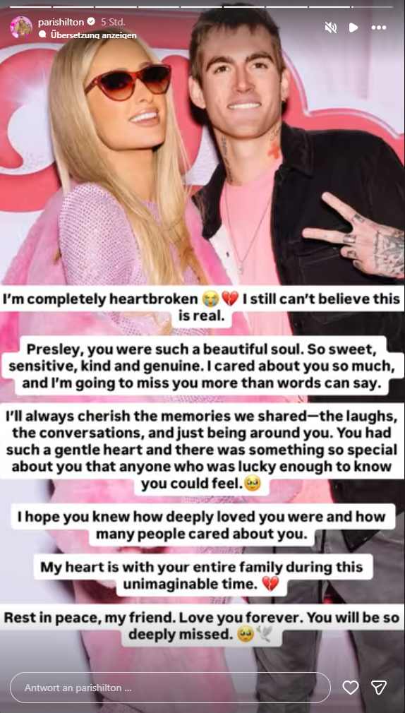 Paris Hilton und Presley lächeln zusammen, dazu ein emotionaler Abschiedstext an Presley.
