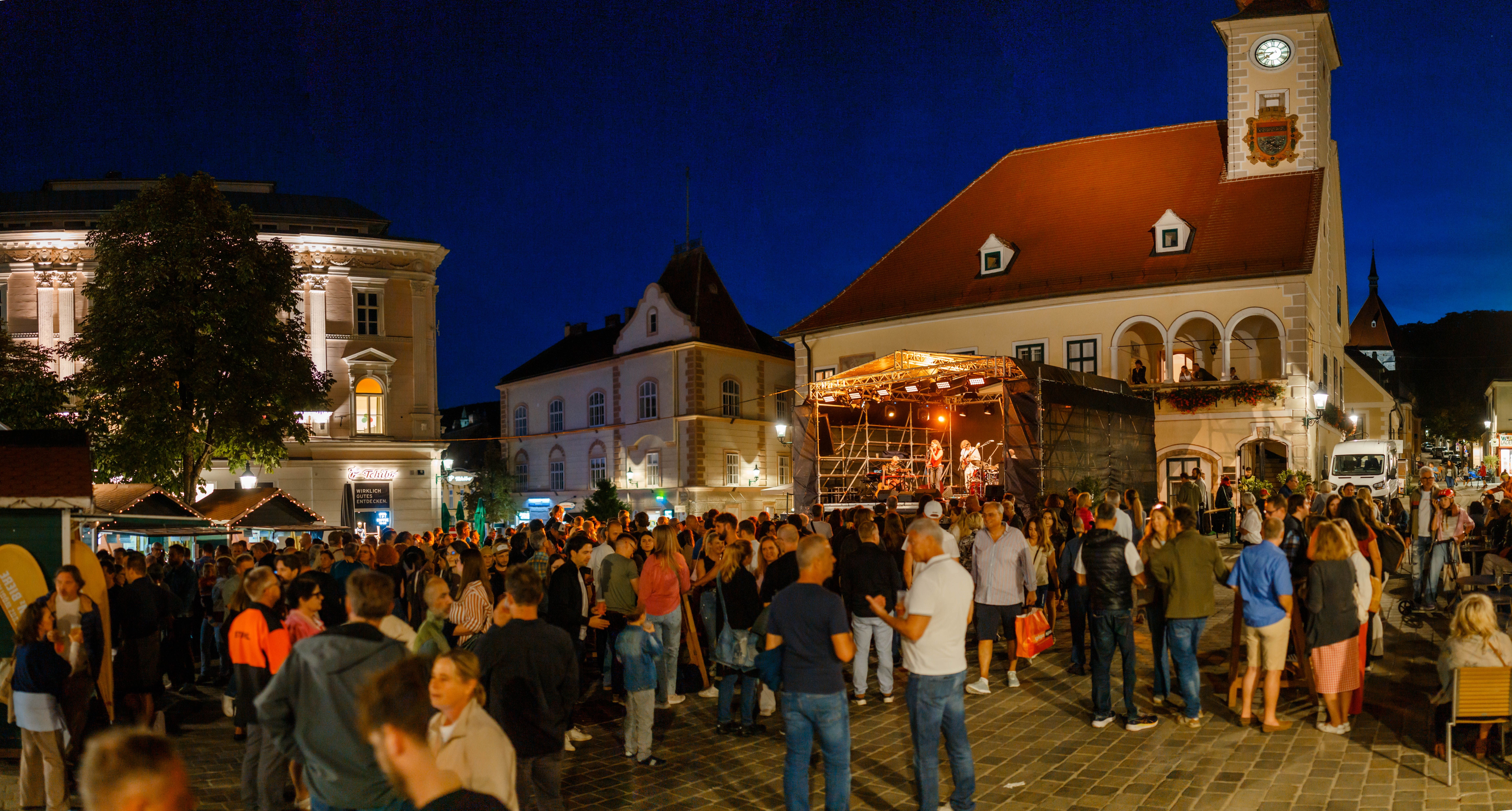 Fulminante Feier von der Früh bis in die Nacht