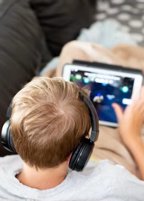 Kinder werden von Social Media überwältigt.
