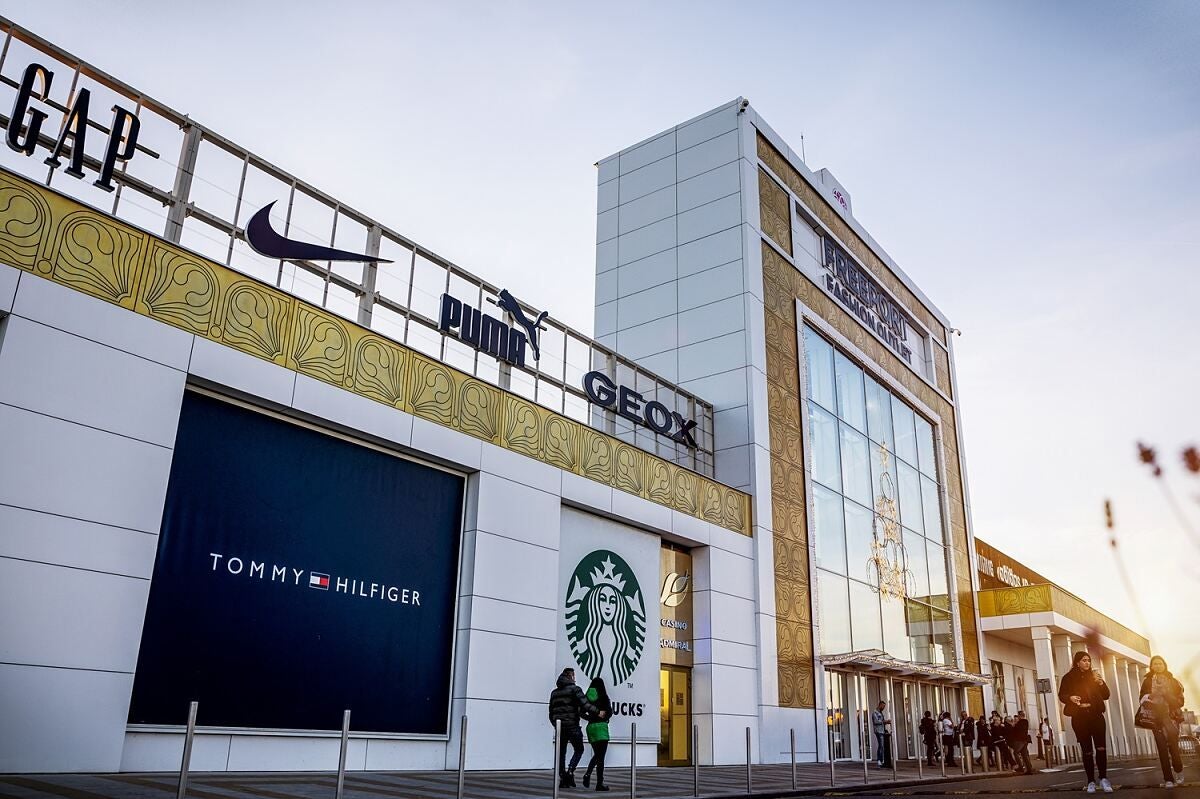 Das FREEPORT Fashion- und Designer-Outlet-Center.