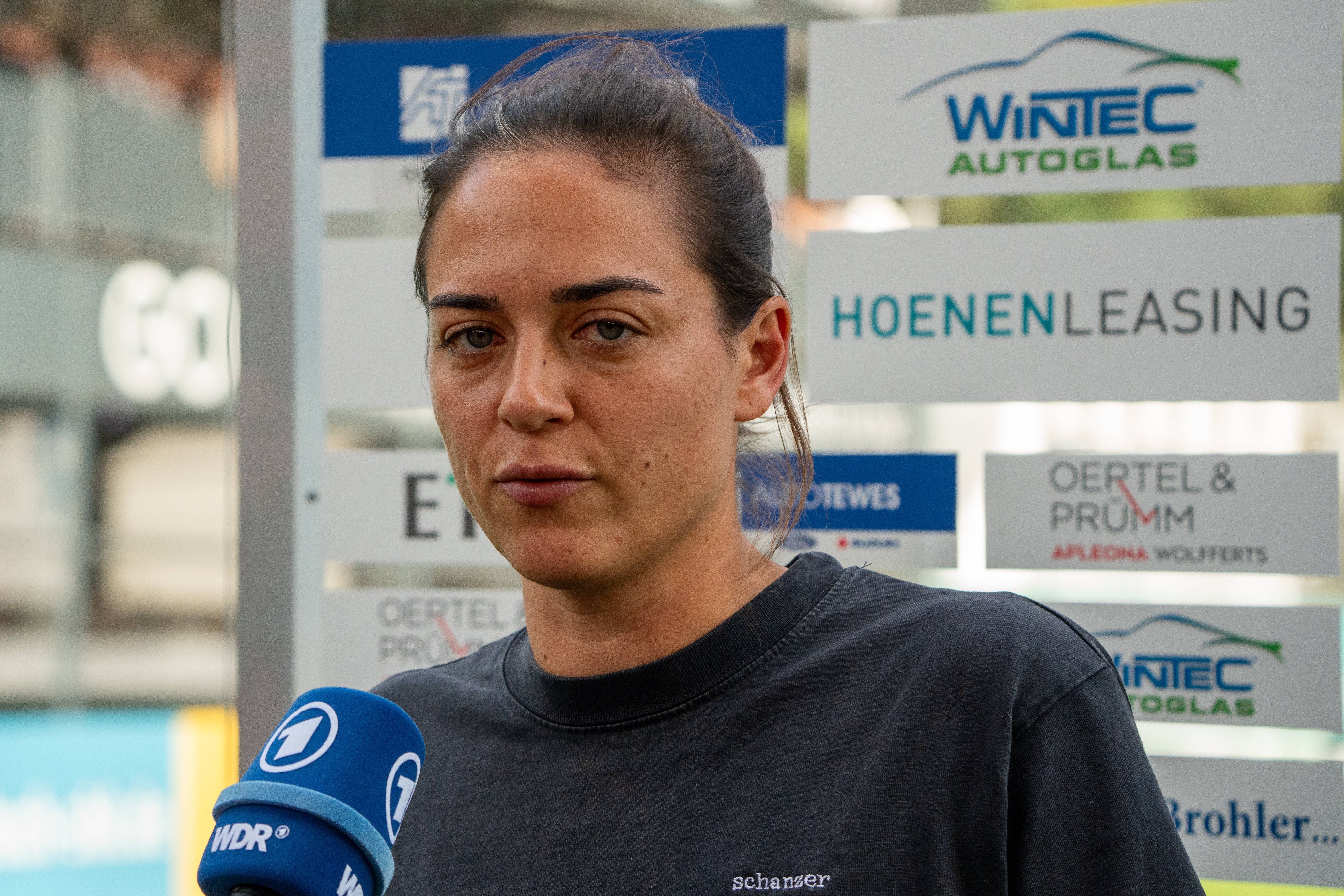 Deutschland: Fussball, 3. Liga, 2026/27, 7. Spieltag, 19.09.2026: FC Viktoria Köln vs. FC Ingolstadt 04: Sportpark Höhenberg Köln: Die Trainerin des FC Ingolstadt 04 ist Sabrina Wittmann nach dem Spiel bei ARD *** German Soccer, 3rd Division, 202627, Matchday 7, September 19, 2026: FC Viktoria Köln vs. FC Ingolstadt 04 at Sportpark Höhenberg in Cologne. FC Ingolstadt 04 head coach Sabrina Wittmann spoke to ARD after the game. Copyright: xx