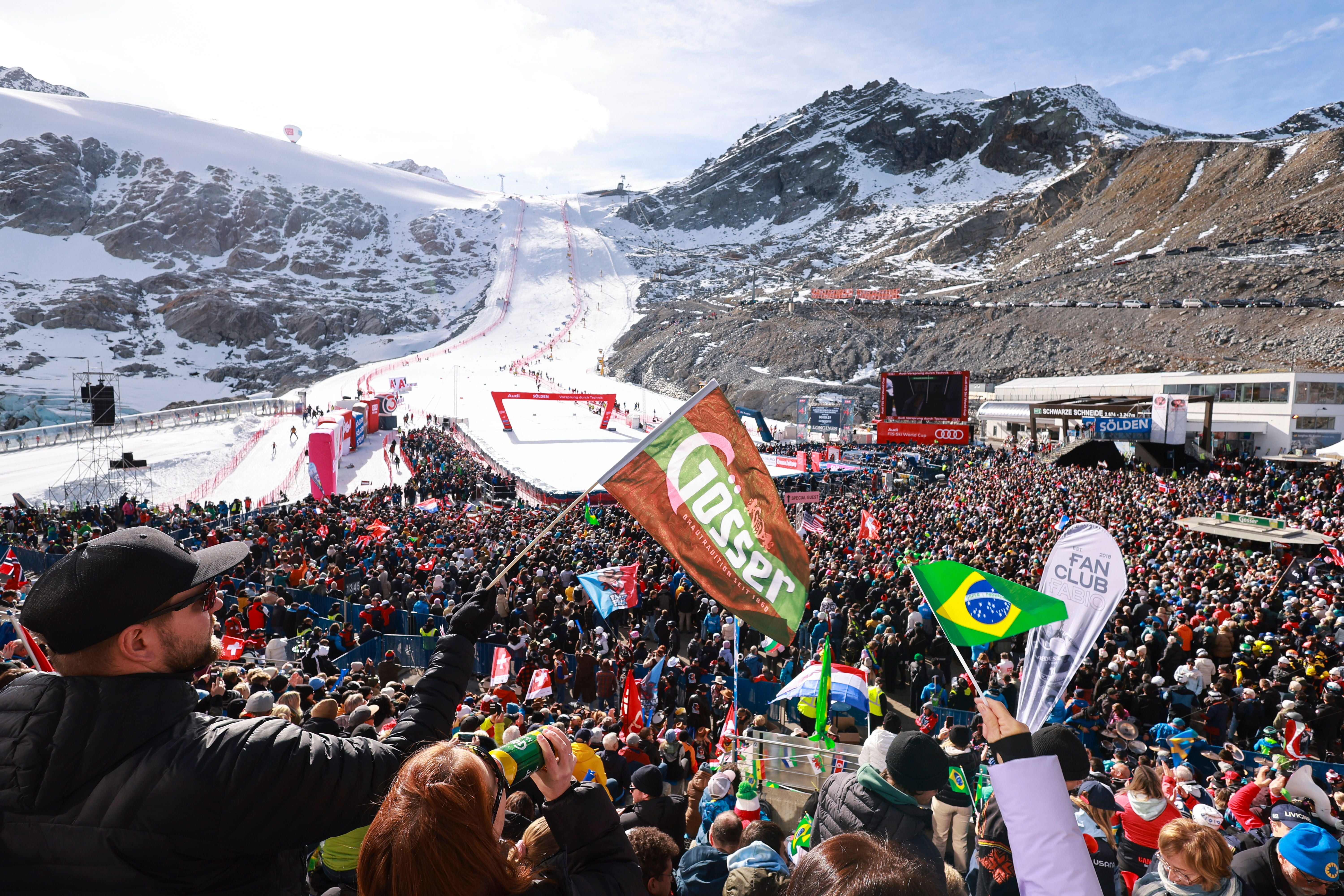 Der Weltcup-Auftakt in Sölden ist ein Zuschauermagnet.