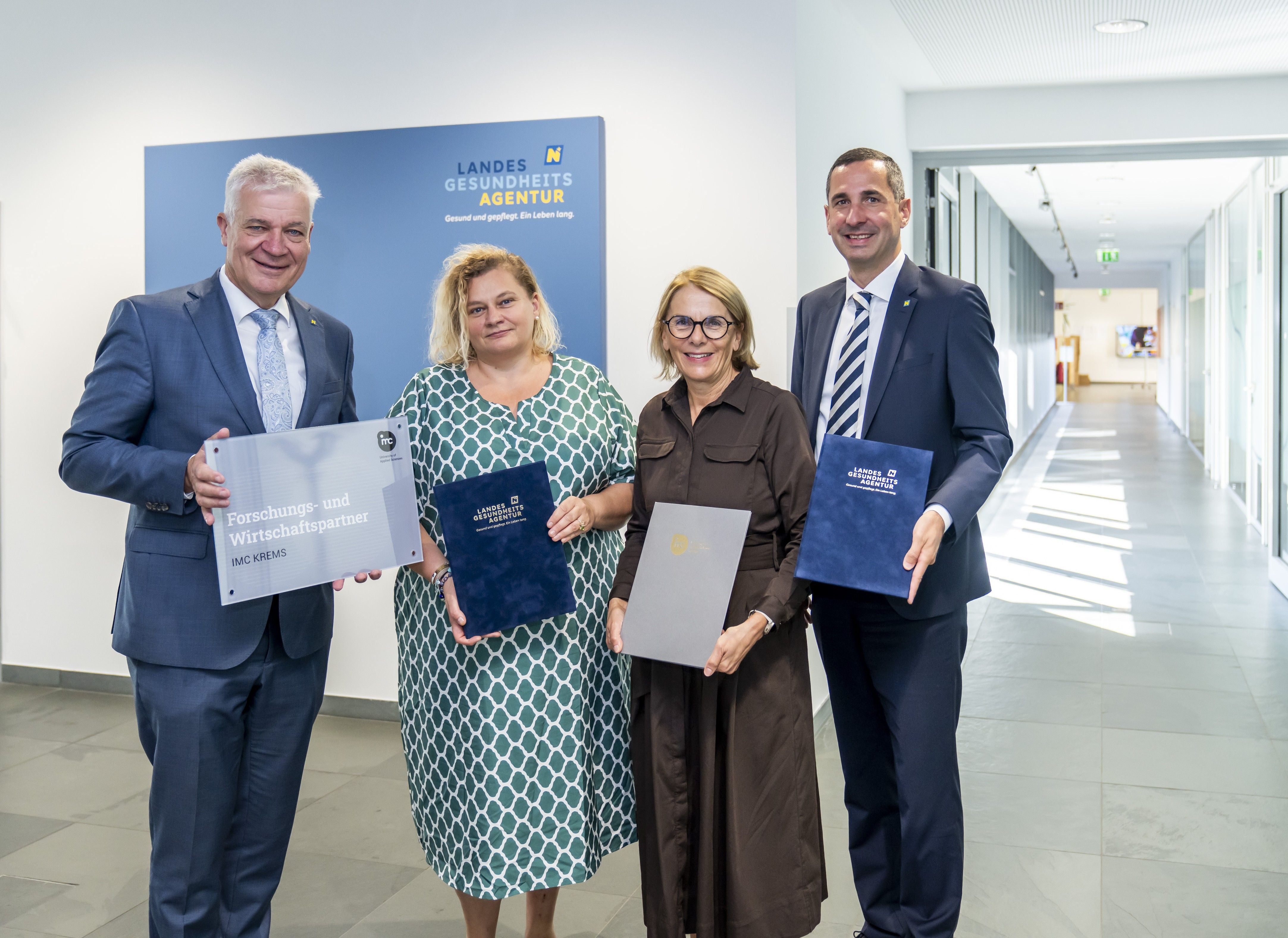 Landesrat Anton Kasser, Vorständin NÖ LGA Elisabeth Bräutigam, Geschäftsführerin IMC Krems Ulrike Prommer und Vorstand NÖ LGA Bernhard Kadlec.