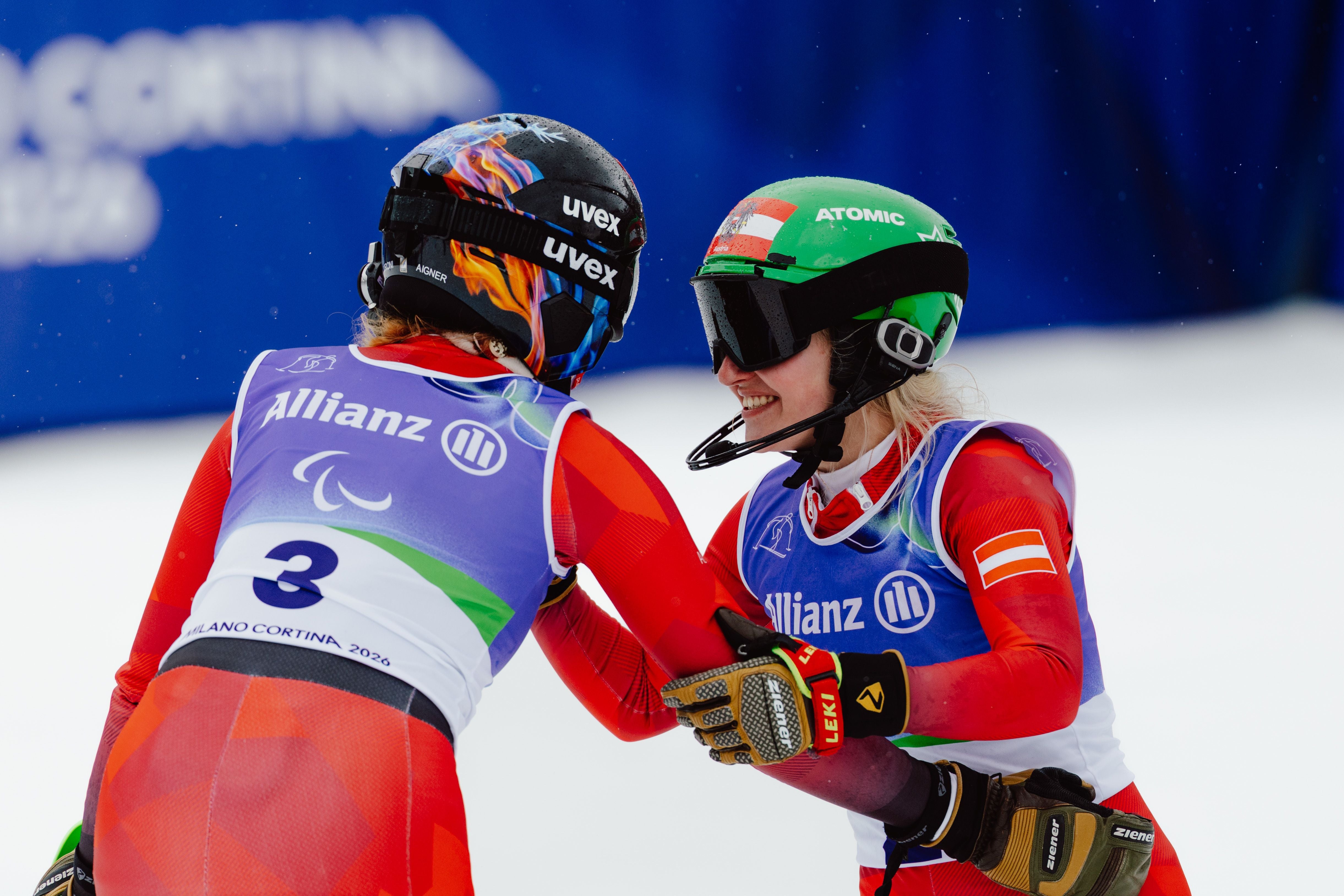 Veronika Aigner jubelt über Slalom-Gold in Cortina 2026.