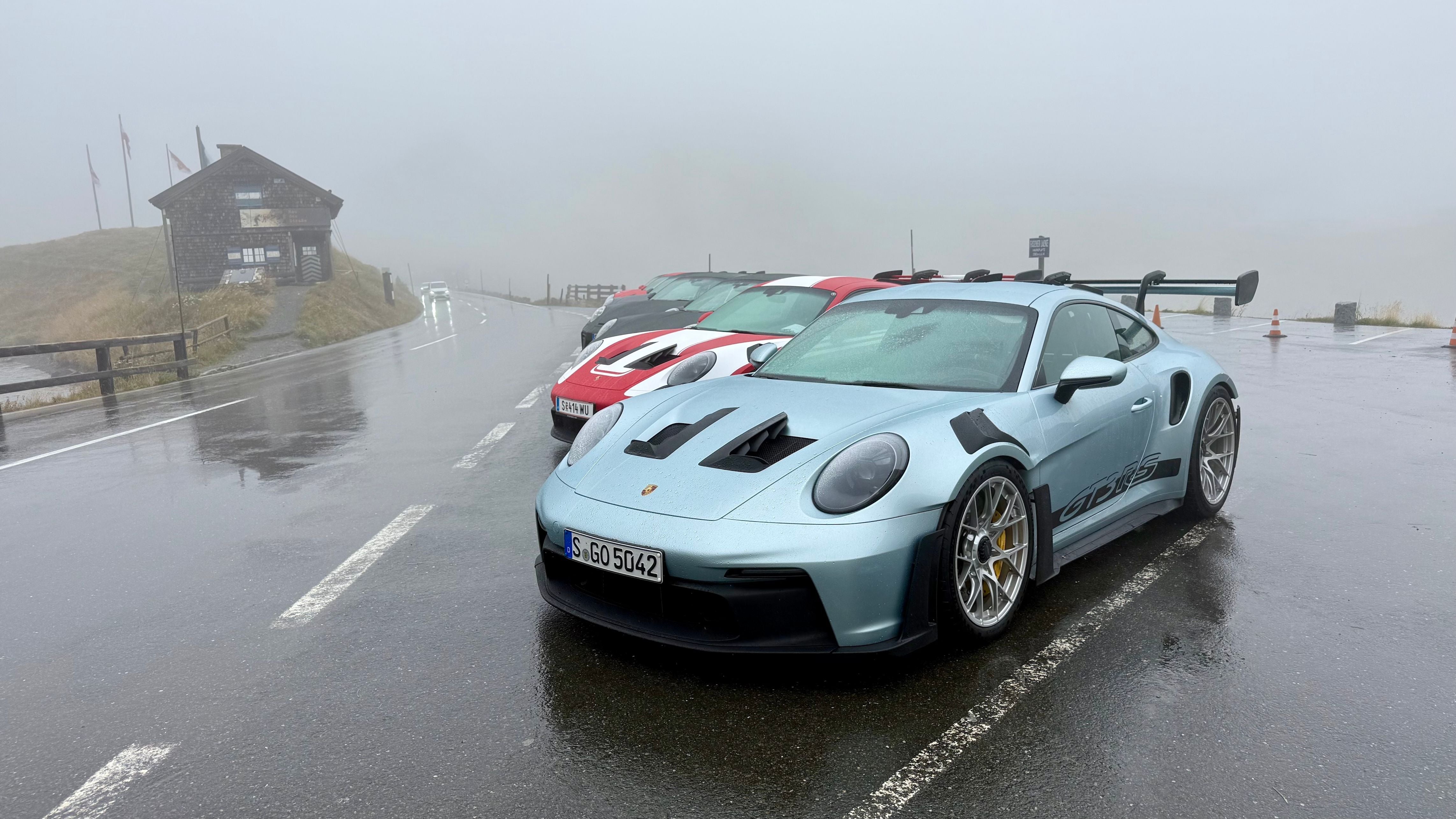 Schnelle Brüder im Nebel: GT3 RS, GT3 Touring, GT3 S/C.