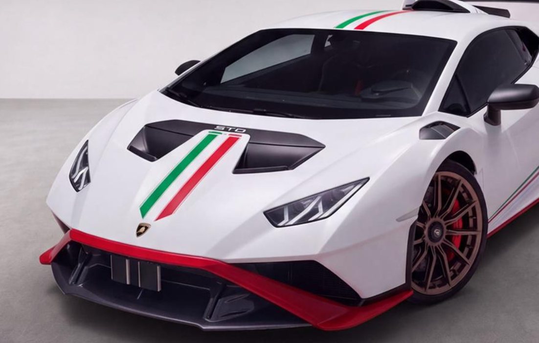Bei der Auktion zu haben: einer der vier Lambos - Ausrufpreis 130.000 Euro.