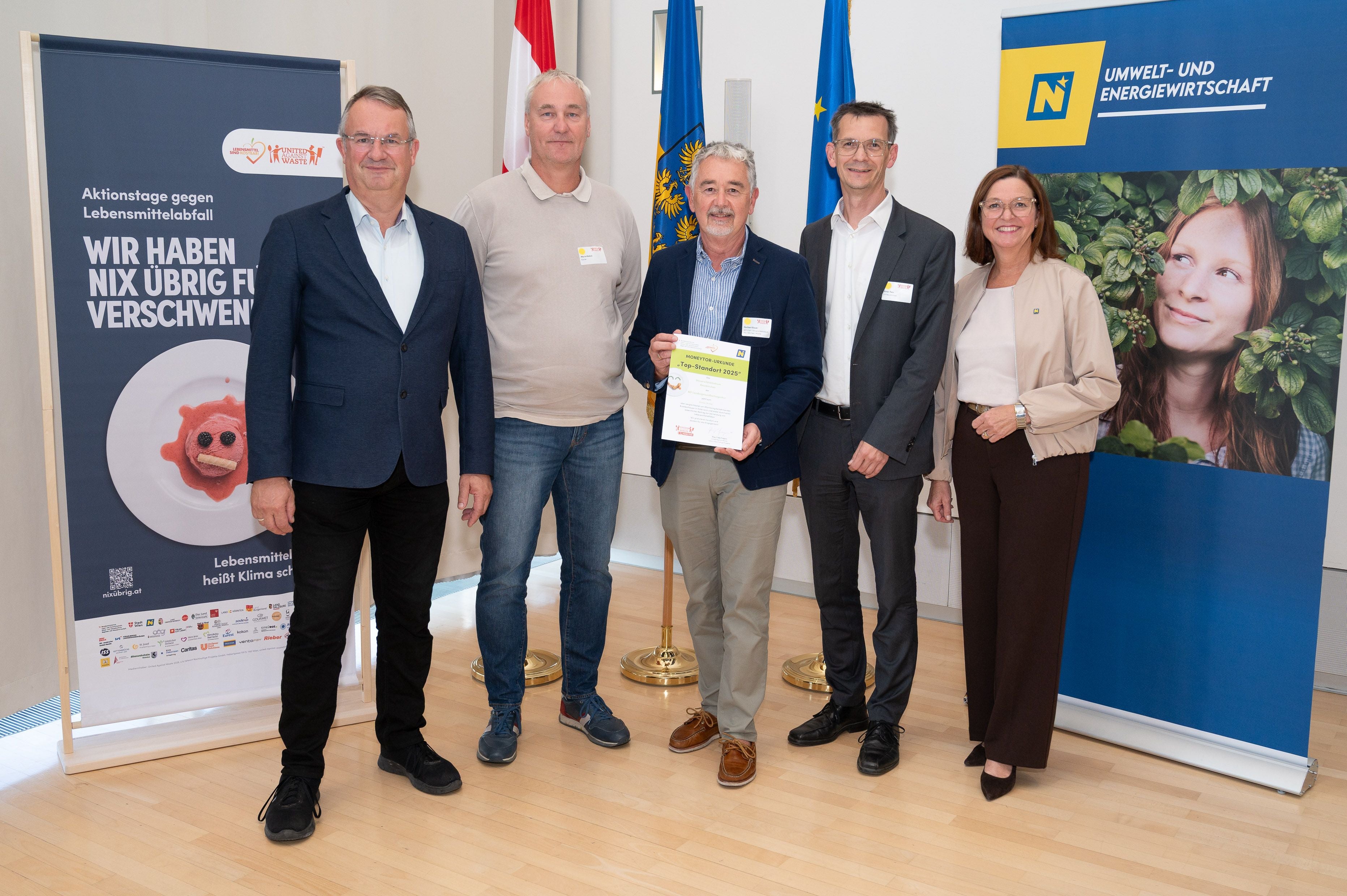 Franz Tragner, Diätkoch Mario Kokail, Küchenleiter Herbert Bauer, stv. kaufm. Direktor Mag. (FH) Peter Teix, Abgeordnete zum NÖ Landtag MMst. Doris Schmidl.