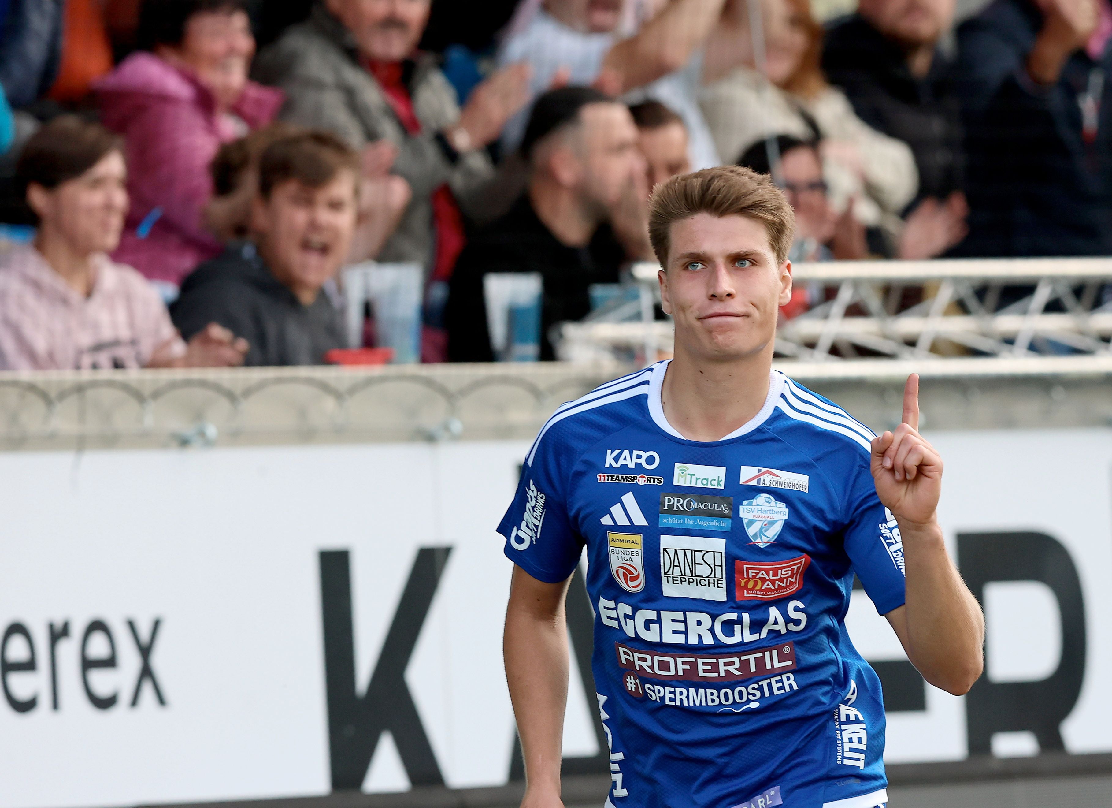 HARTBERG,AUSTRIA,11.OCT.26 - SOCCER - ADMIRAL Bundesliga, TSV Hartberg vs SC Austria Lustenau. Image shows the rejoicing of Marco Hoffmann (Hartberg). Photo: GEPA pictures/ Hans Oberlaender