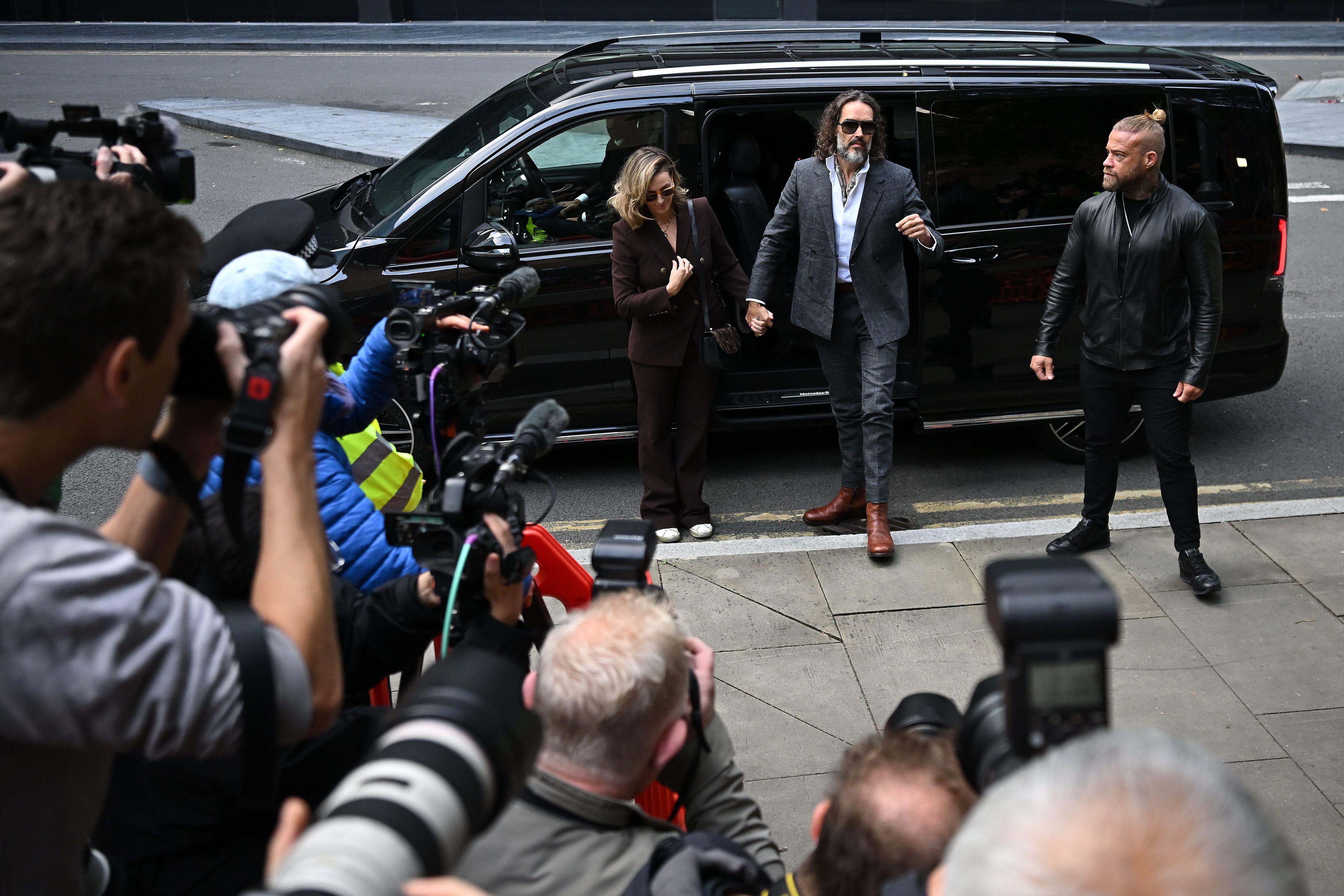 Medien-Auflauf um Russell Brand