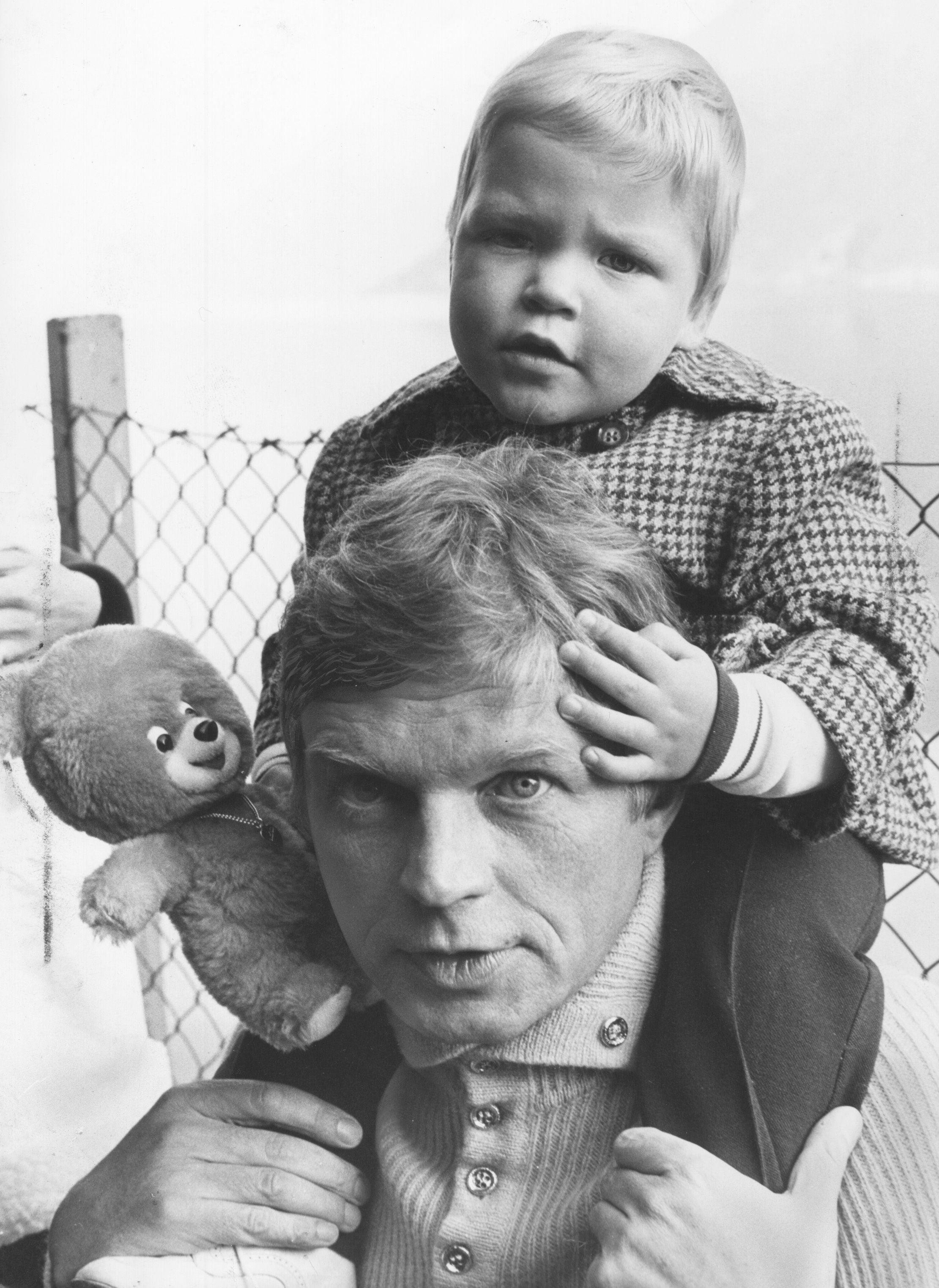 Hardy Krüger 1971, Jänner, mit seinem Sohn
