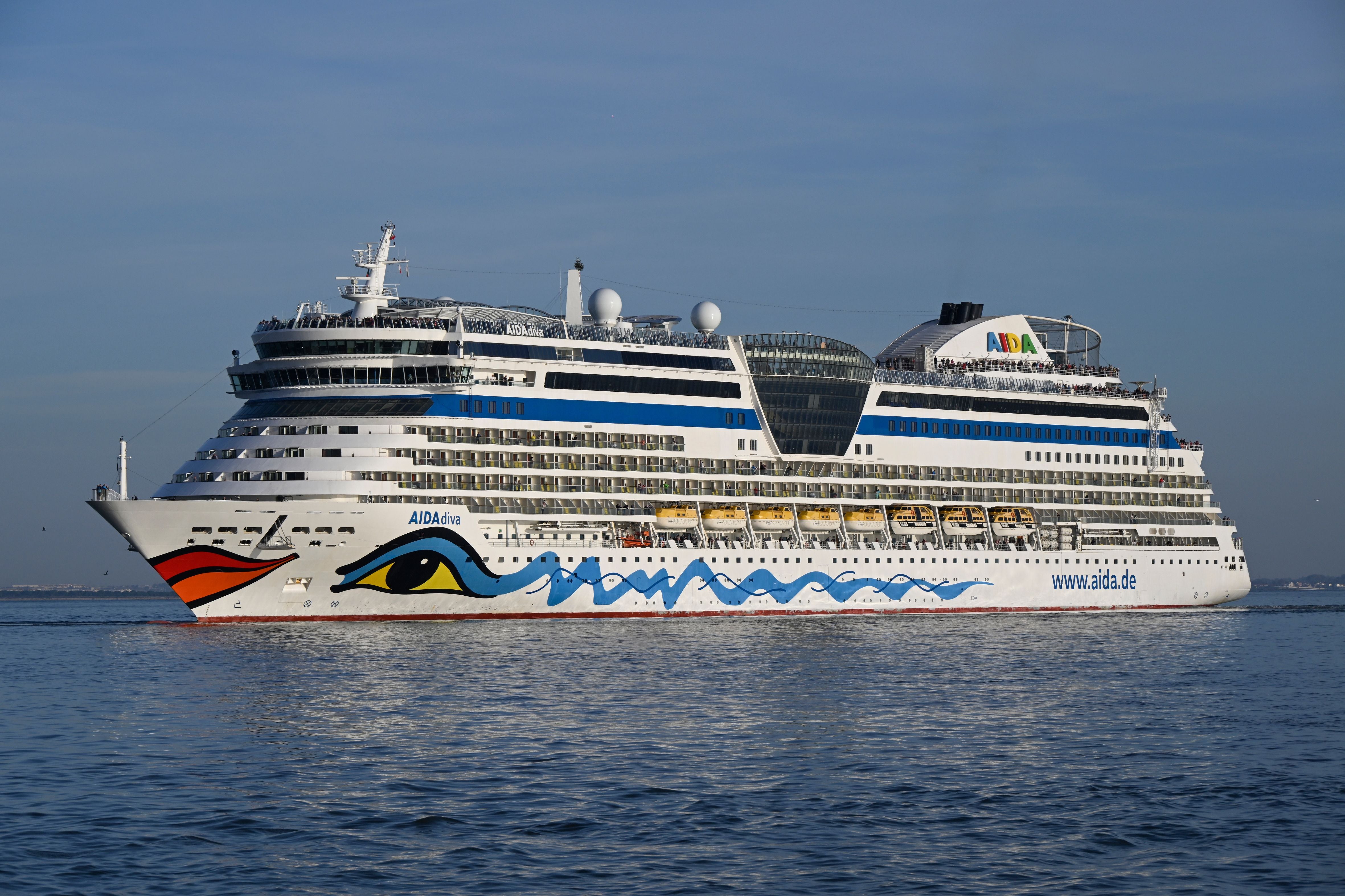 Das Kreuzfahrtschiff AIDAdiva meldete einen Notfall.