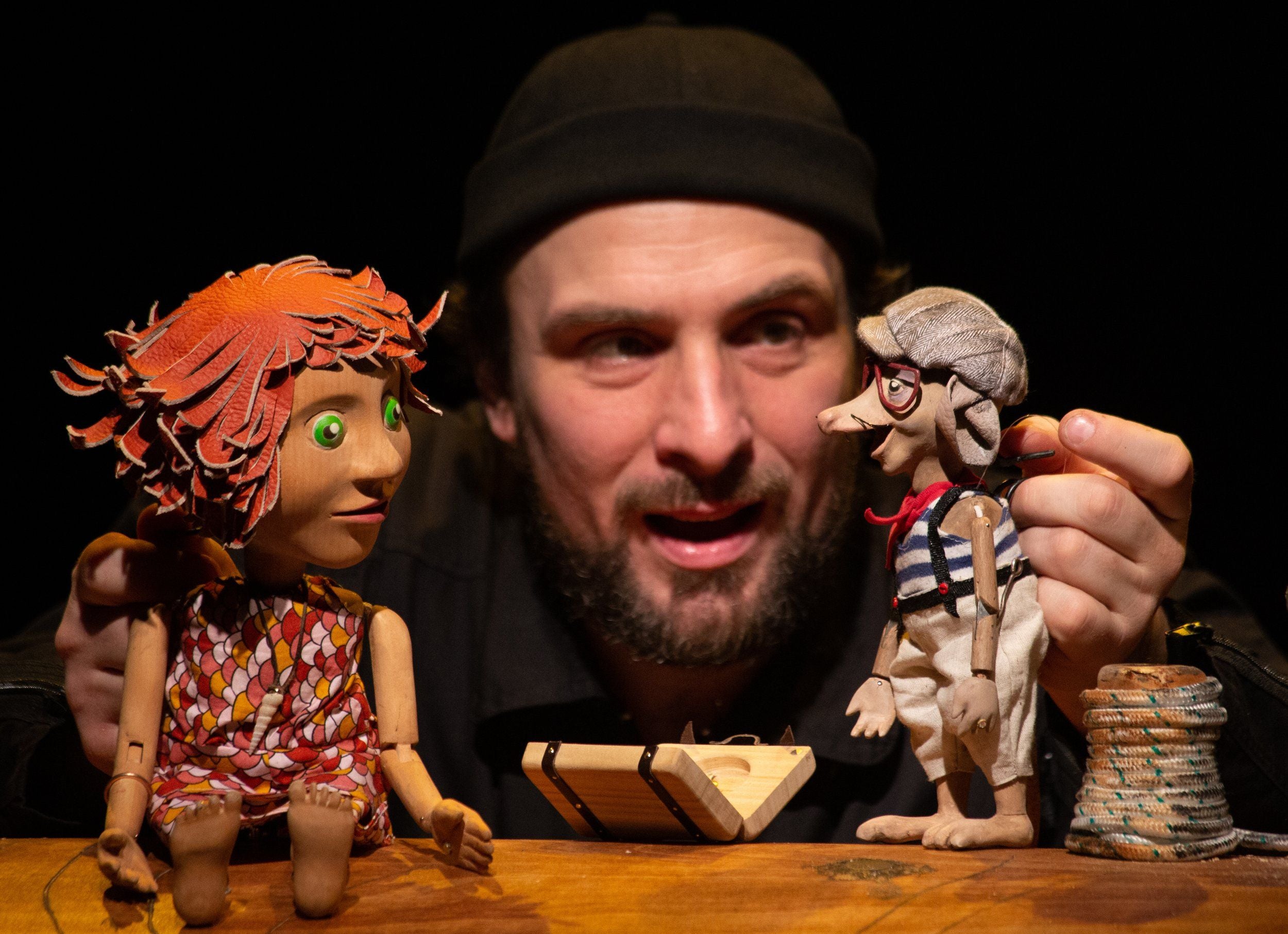 Spannendes Puppen-Schauspiel.