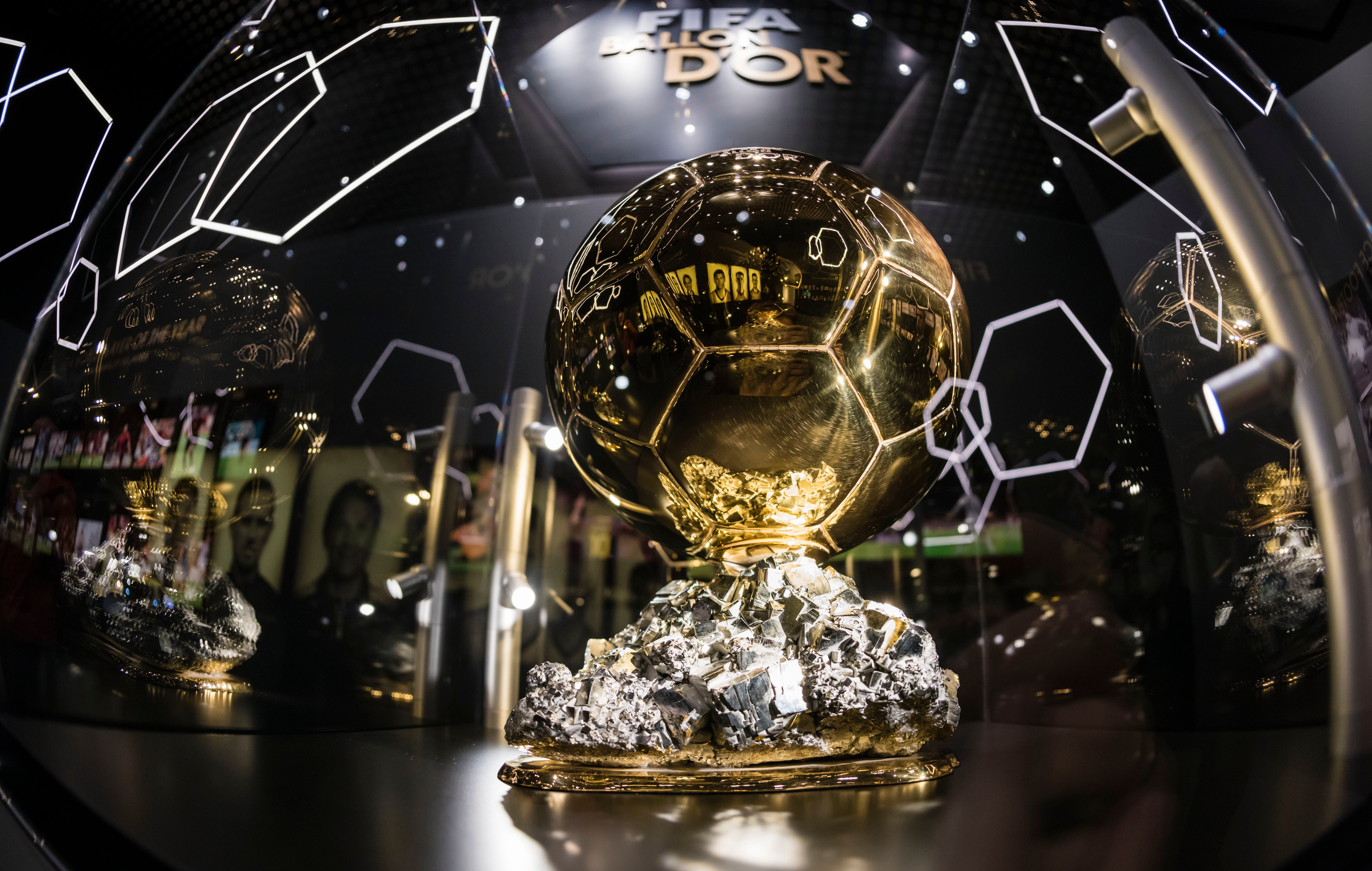 The legendary FIFA Ballon d'Or trophy, exhibitedon January 8, 2016, at the future new FIFA museum at Zurich, a few days before the 2015 award ceremony.