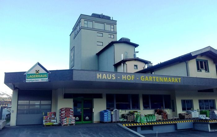 Eines der vielen Lagerhäuser.