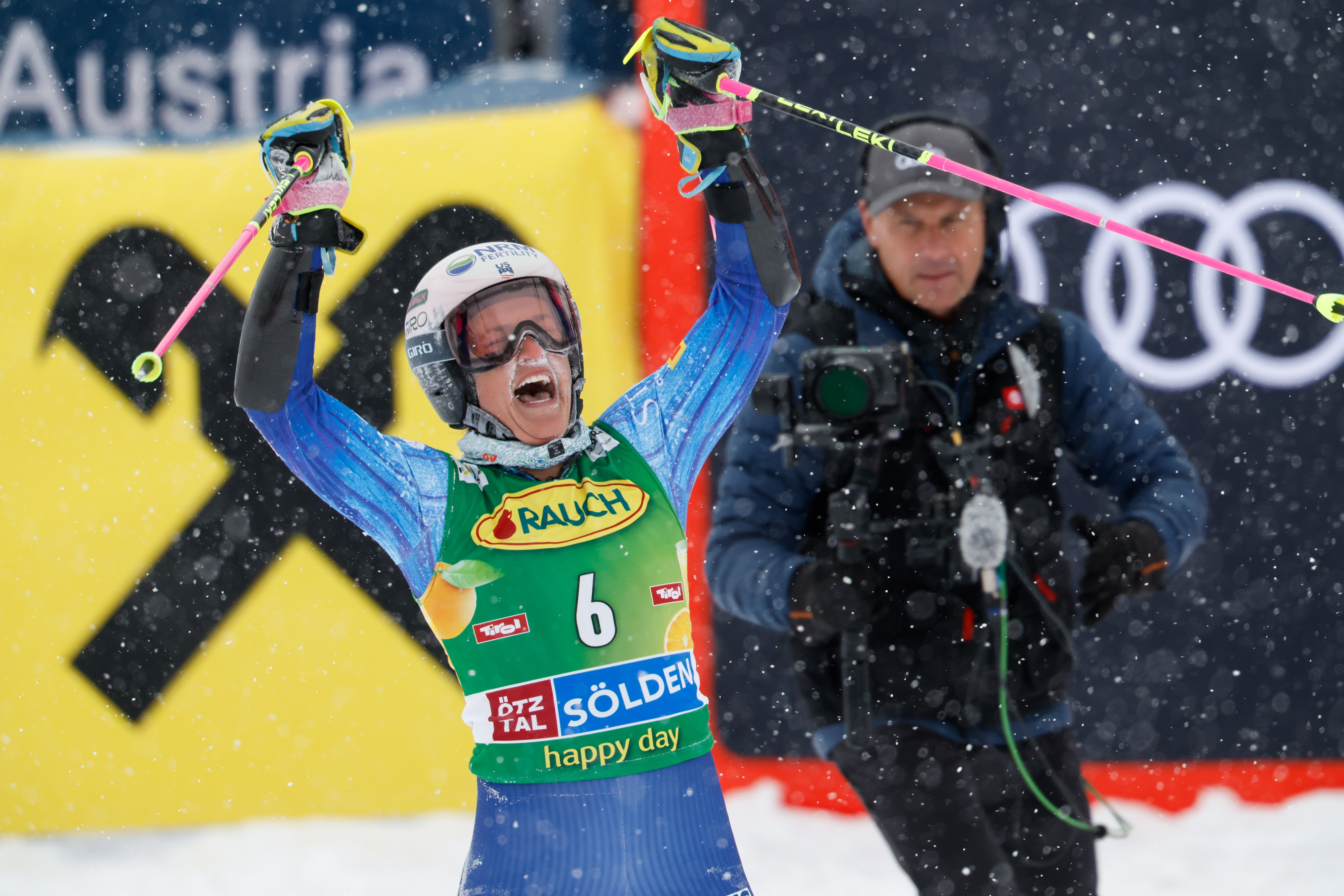 Paula Moltzan feiert Sölden-Sensation.