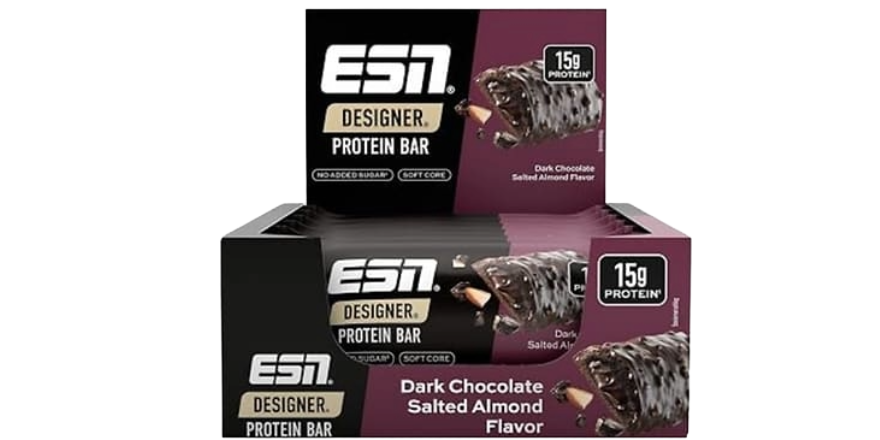 Box mit ESN Designer Protein Bar, Sorte Dark Chocolate Salted Almond, 15g Protein pro Riegel.