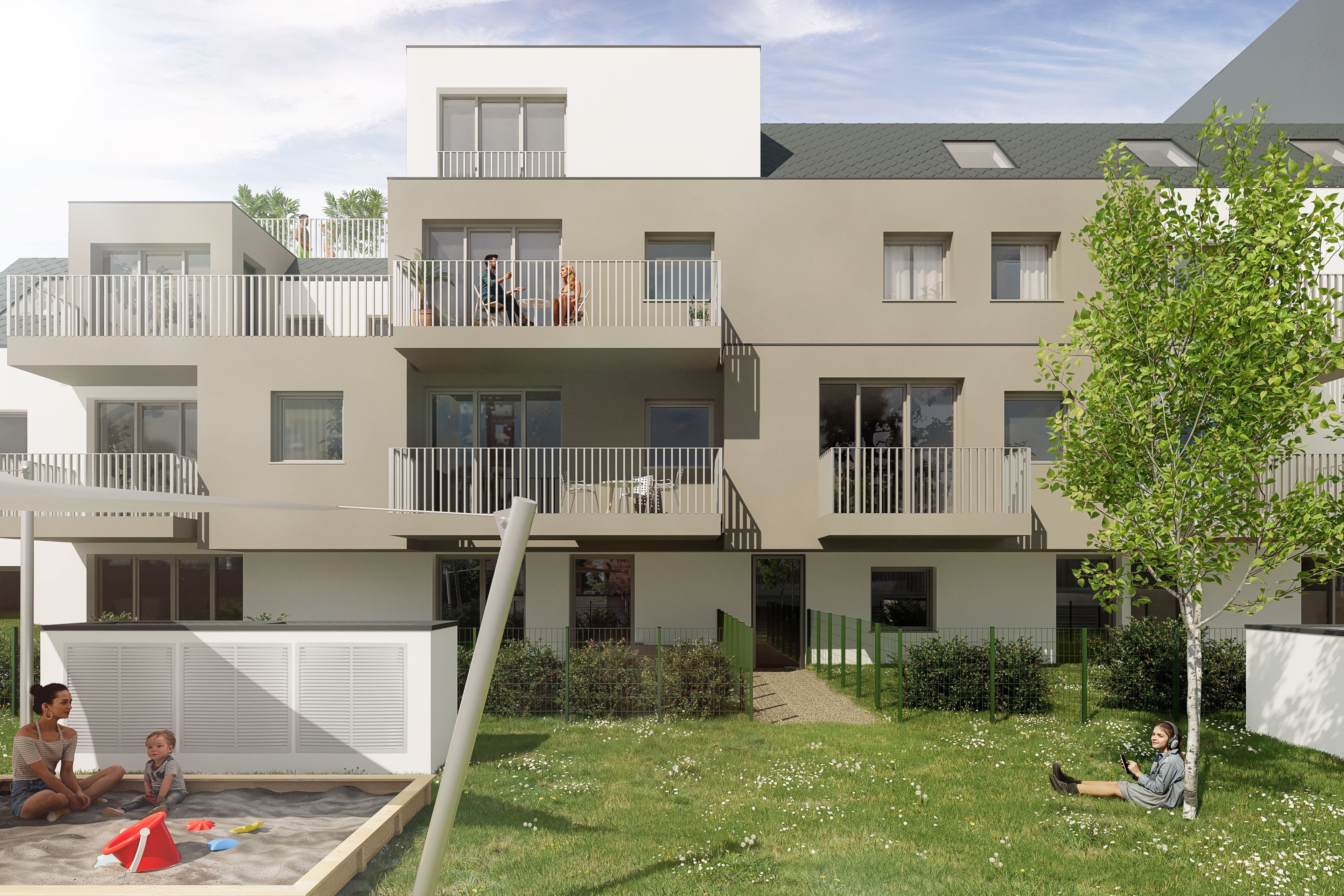 Moderne Wohnanlage mit Balkonen, grünem Innenhof, Sandkasten und spielenden Kindern im Garten.
